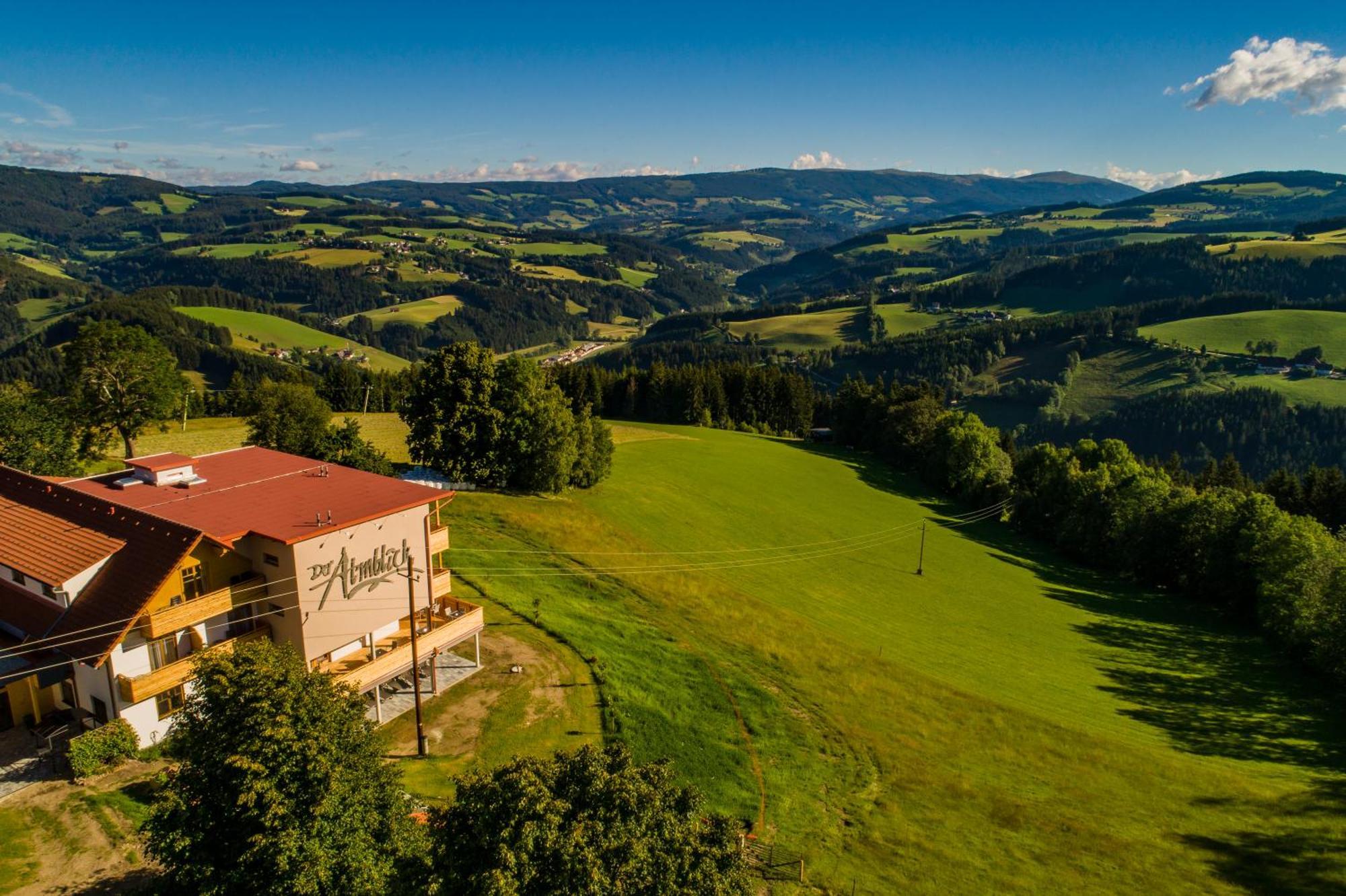 Der Almblick Hotell Strallegg Exteriör bild