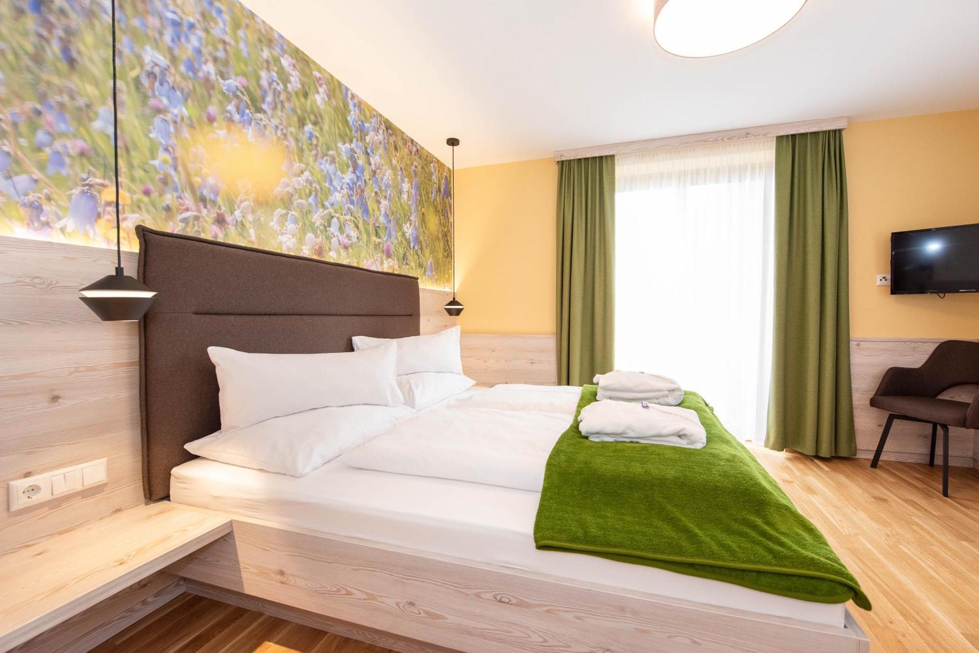 Der Almblick Hotell Strallegg Exteriör bild