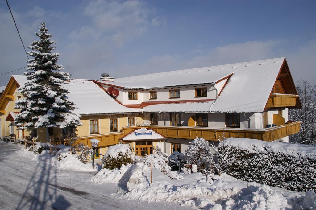 Der Almblick Hotell Strallegg Exteriör bild